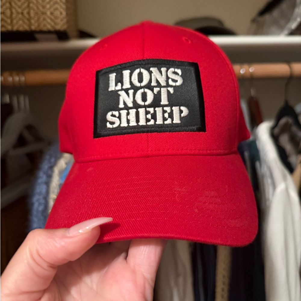 Red Lions Not Sheep Hat size S/M